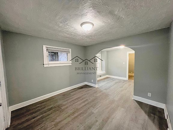 5th image of 2826 N Denny St #1