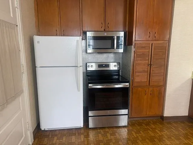 1030 Franklin Pl — Photo 8