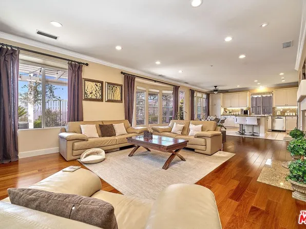 11061 Tamberly Ln, Tujunga, CA 91042