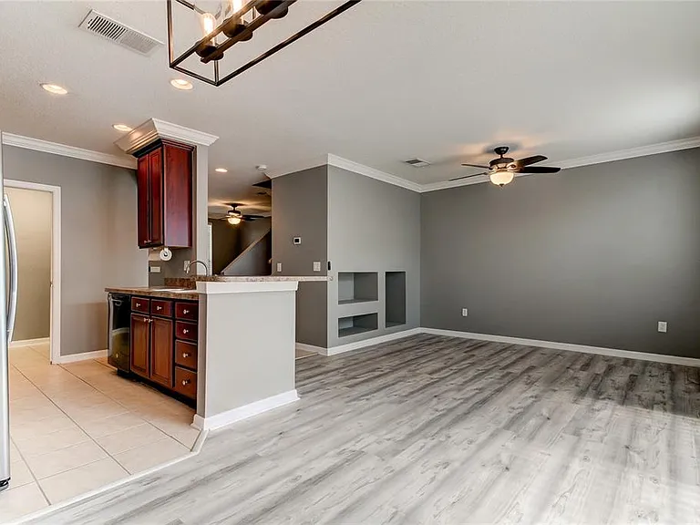 10003 Bradwell Pl — Photo 4