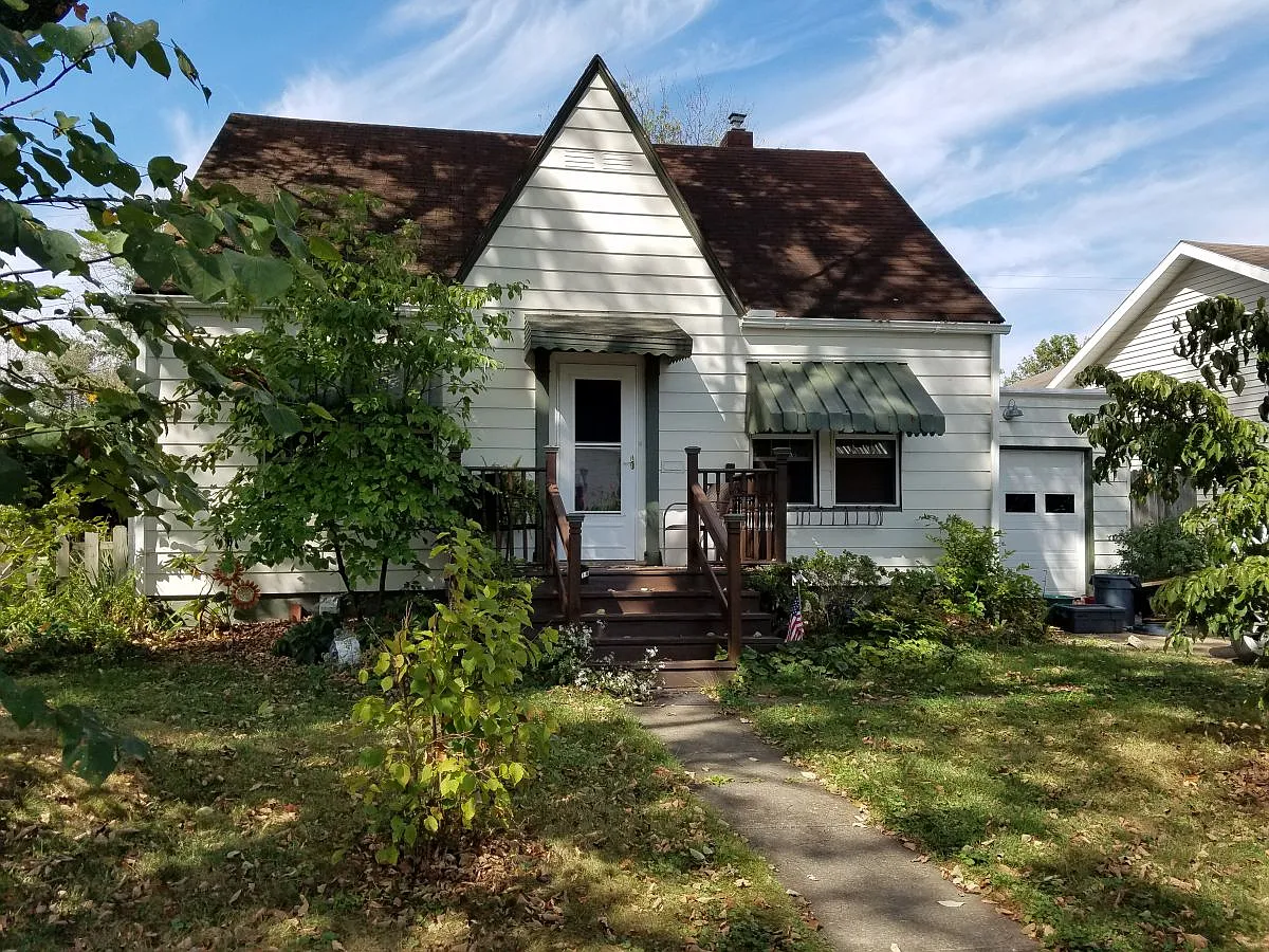 18 Avon Pl photo 1