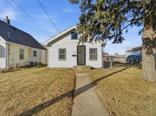 2644 Chicago Ave, Des Moines, IA 50317