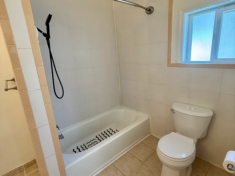 1311 Cahill Ave #B — Photo 9
