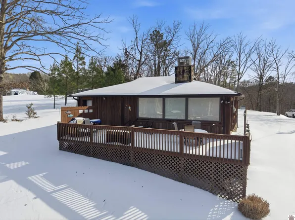 498 Paddle Ln, New Concord, KY 42076