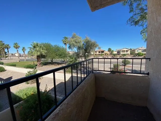 1015 Barcelona Loop — Photo 16