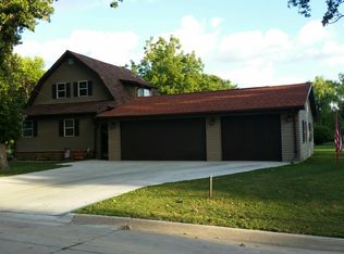 202 Maple Ave, Webster City, IA 50595