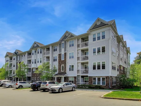 62 Abigail Way #4006, Reading, MA 01867