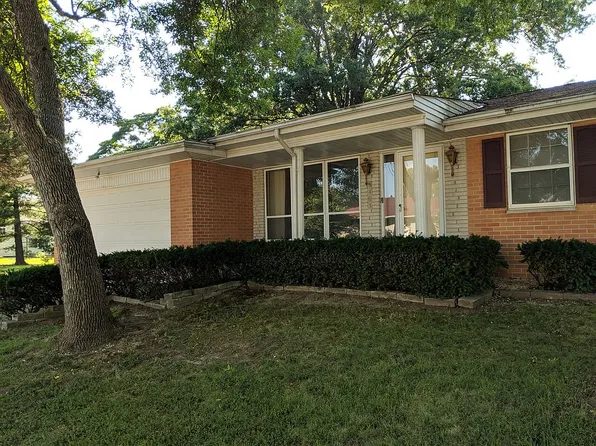 3403 Dekamay Dr, Saint Louis, MO 63125