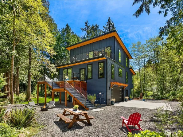 10399 NE Pine Way, Bainbridge Island, WA 98110