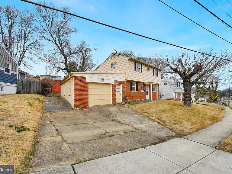 402 Kerby Hill Rd — Photo 4