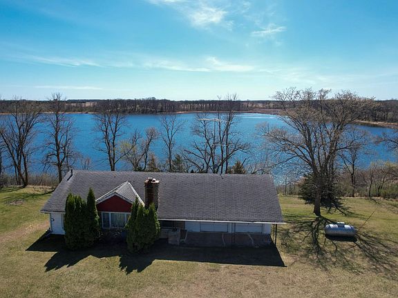 2nd image of 41474 460th St