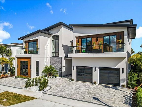 3rd image of 805 GOLDEN BEAR DRIVE