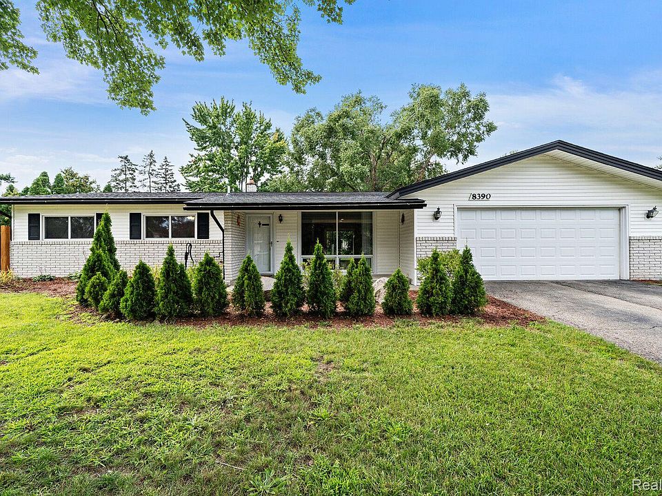 1st image of 8390 Tamarack Dr