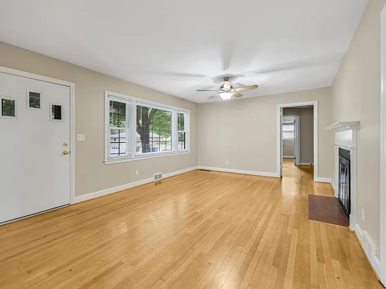 292 White Pine Dr — Photo 4