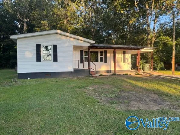 765 Long Hollow Rd, Scottsboro, AL 35768