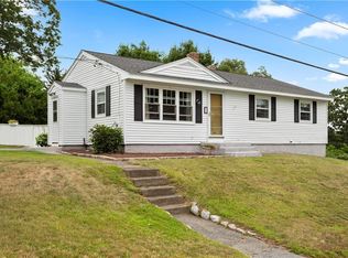 25 Mayfair Rd, Cumberland, RI 02864