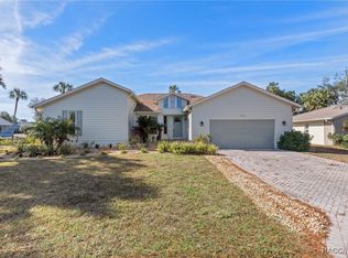 5146 S Riverside Dr, Homosassa, FL 34448