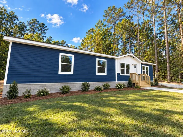 577 Colonial Landing Road SE, Bolivia, NC 28422