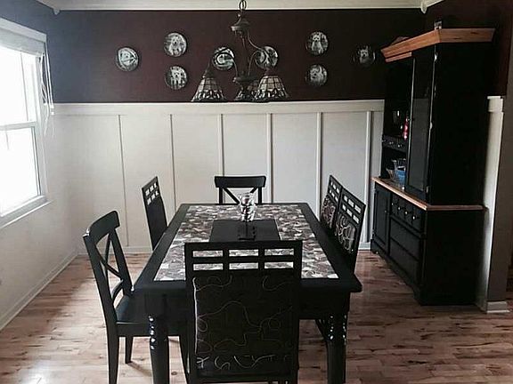 3rd image of 915 Margueritta Way