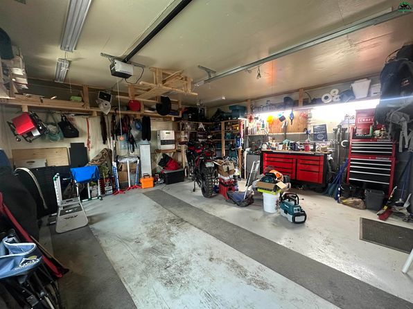 3741 Frenchman Rd, Fairbanks, AK 99709