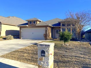1121 Norfolk Ln, Kerrville, TX 78028