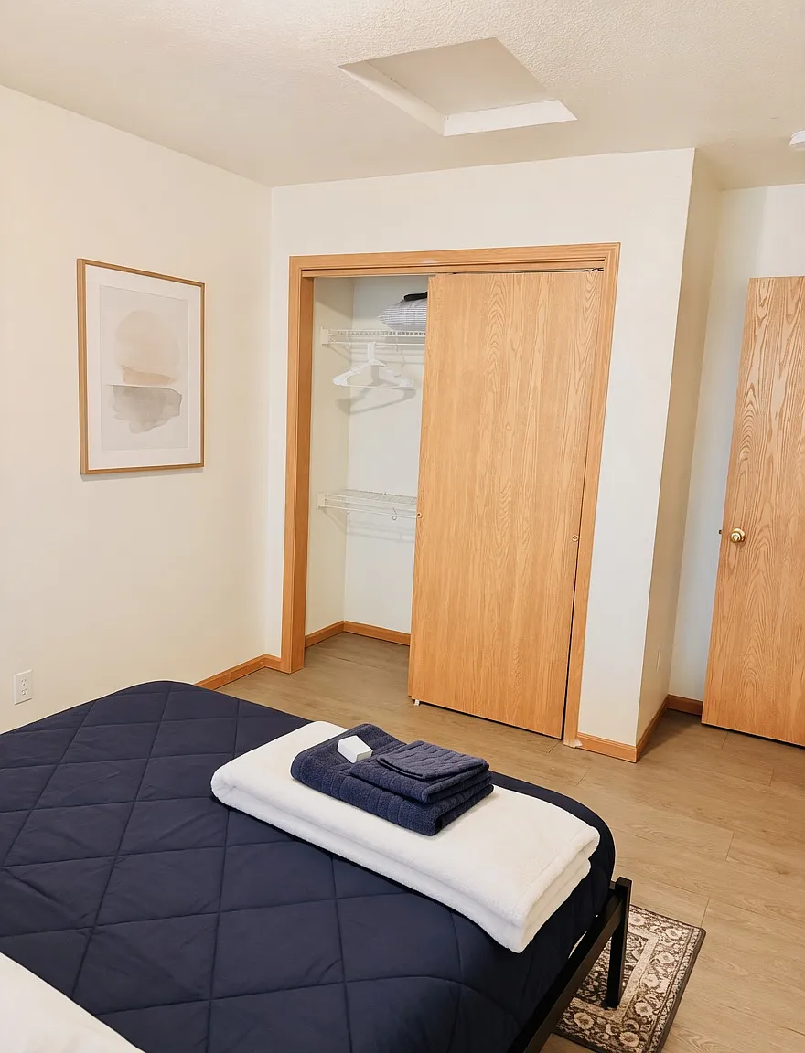4 bed, 1238 sqft, $2,450 — Photo 2