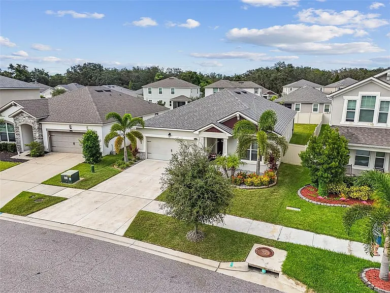 11514 Cedar Valley Dr — Photo 15