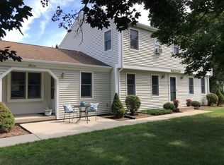 5 Herrick Pl, Wilbraham, MA 01095