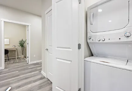 2 bed, 1.5 bath, 1022 sqft, $2,095 — Photo 4