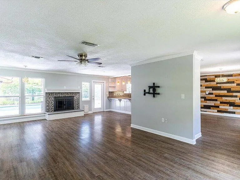 8 Stafford Cir — Photo 15