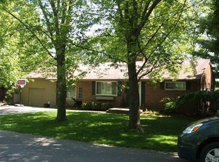 55 Elmwood Dr, Springboro, OH 45066