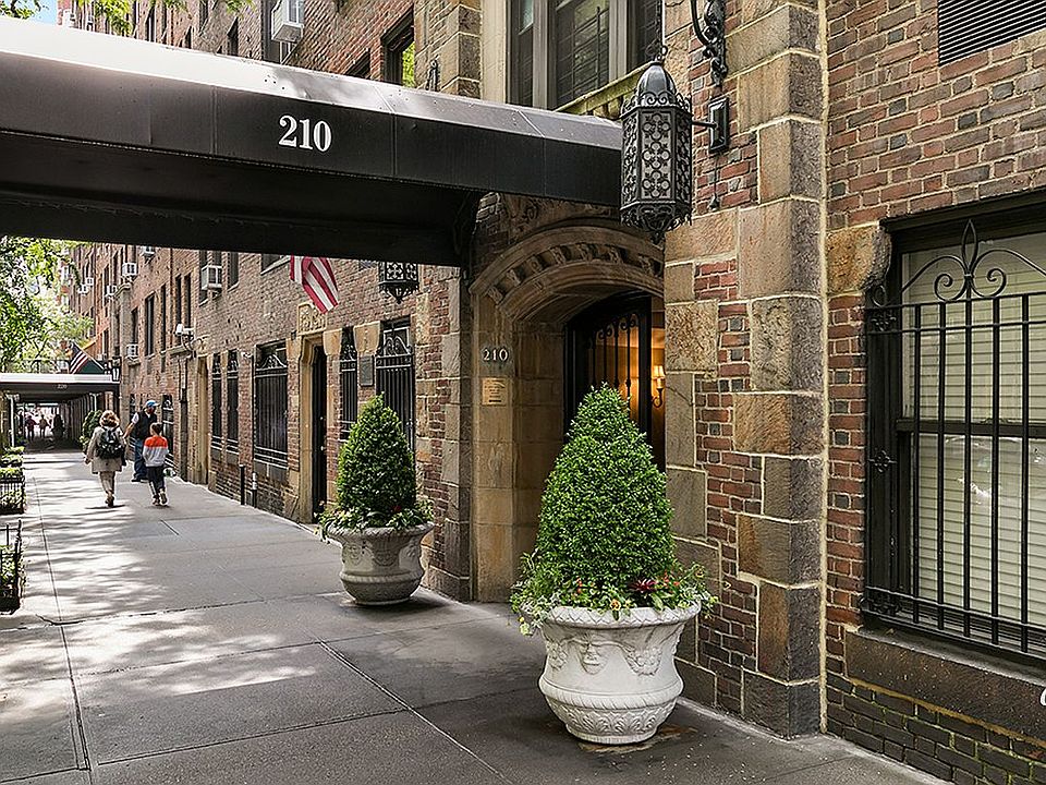 1st image of 210 E 73rd St #10E