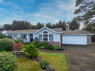 1215 SW Ocean Hills Dr, Waldport, OR 97394