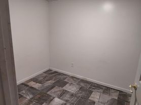 303 S State St, Knob Noster, MO