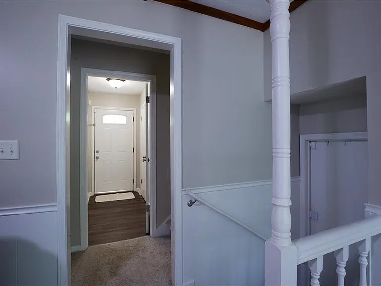 3328 Mountain Hollow Dr — Photo 4