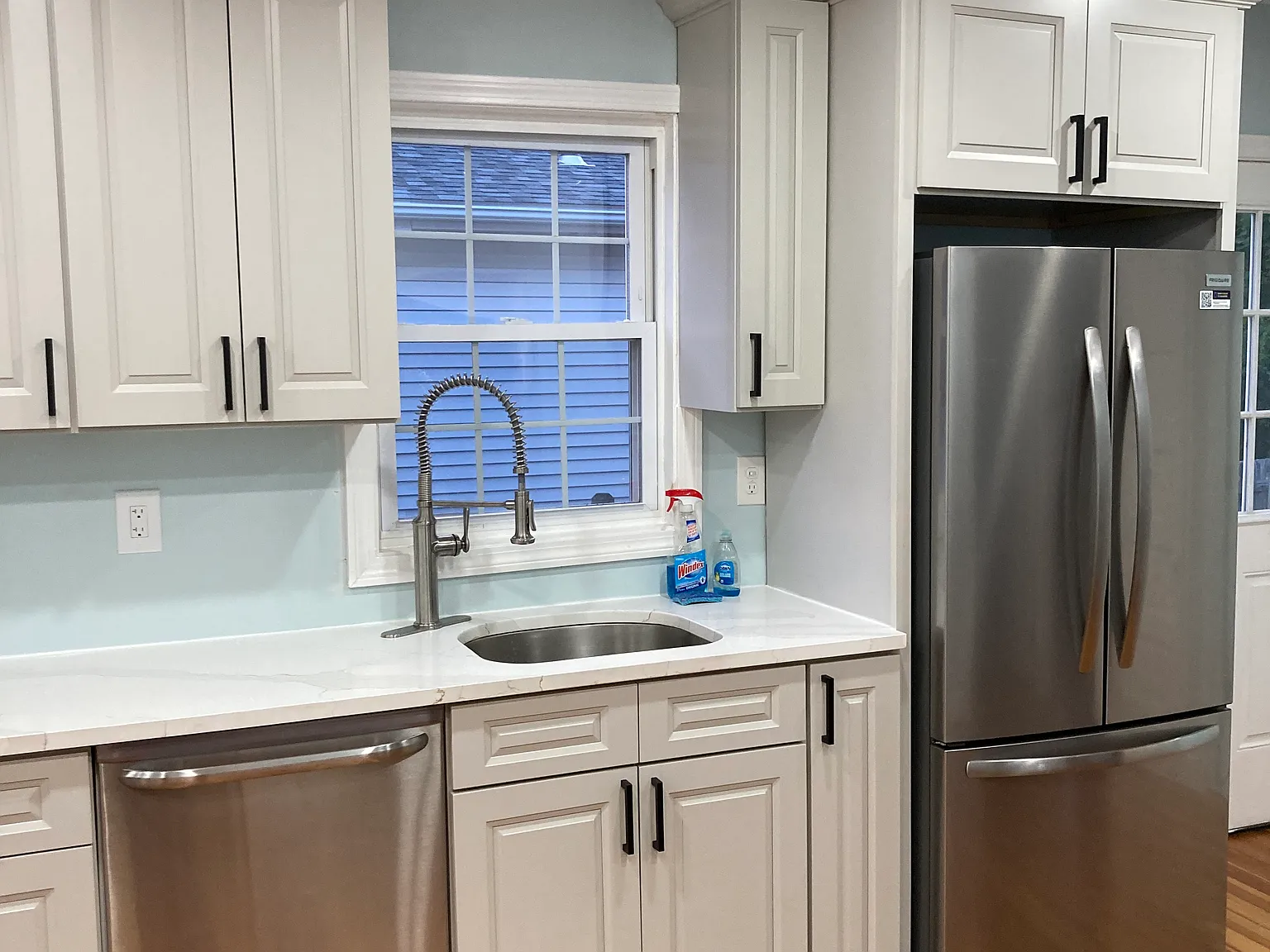 4 bed, 1075 sqft, $3,625 — Photo 3