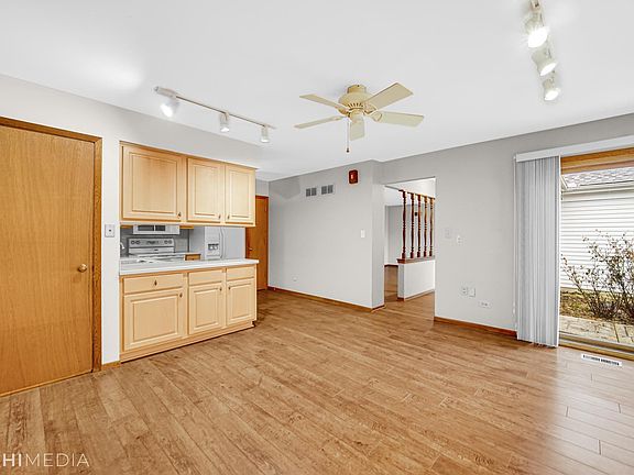 5th image of 922 Dartmouth Dr #922