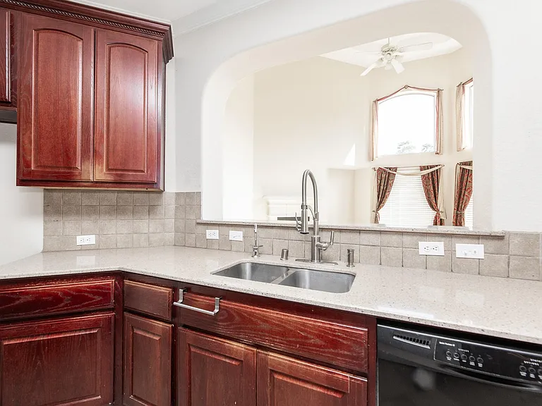15435 Stoneridge Park Ln — Photo 16