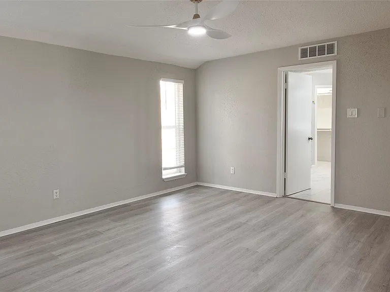 5111 Pinewilde Dr — Photo 21