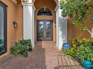 2958 Cinnamon Bay Cir, Naples, FL 34119