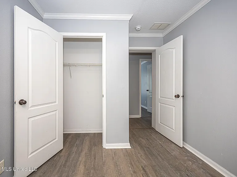 6003 E Lamar St — Photo 30