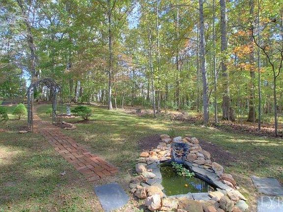 4th image of 113 Keswick Dr