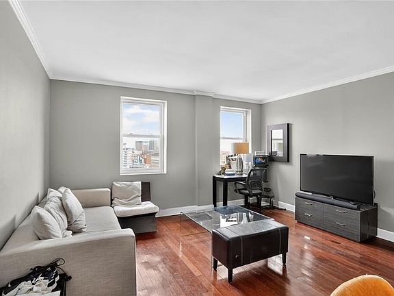 4th image of 1205 Saint Charles Ave APT 1309