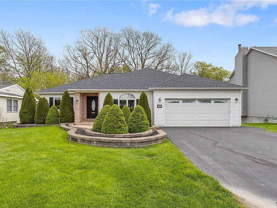 1st image of 504 Blueberry Ln