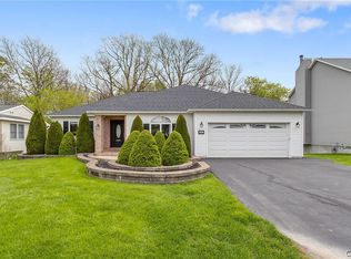 504 Blueberry Ln, Syracuse, NY 13219