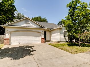 492 Nicholas Dr, Springfield, OR 97477