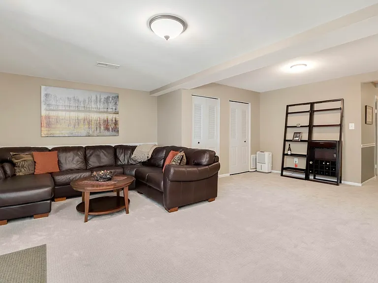 9765 High Water Ct — Photo 23