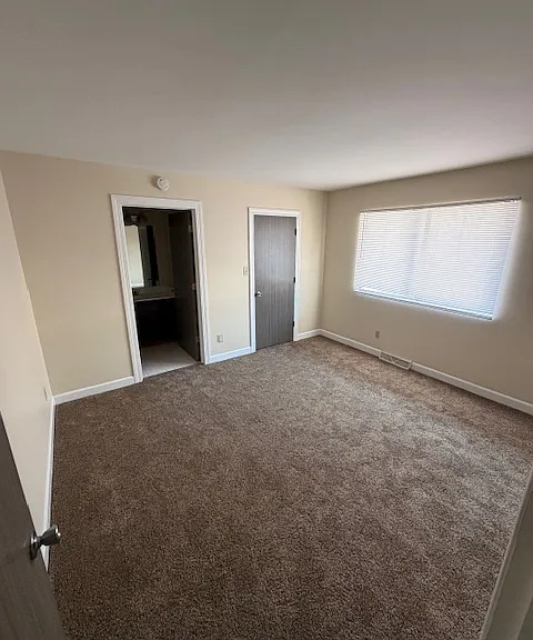 2820 W Mill Rd #E — Photo 23