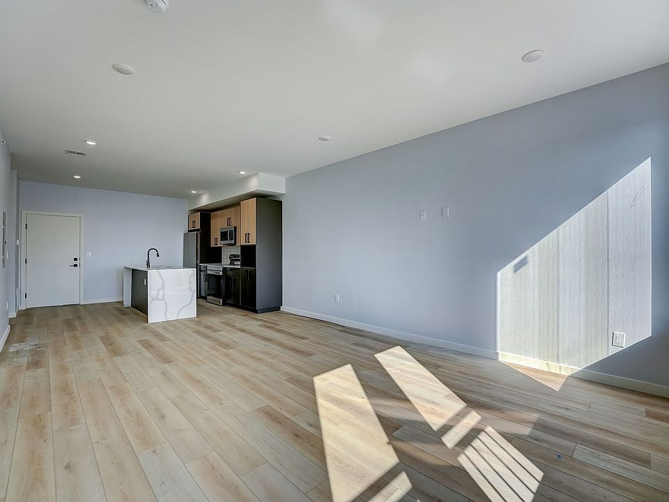 1st image of 1116 E Berks St #405