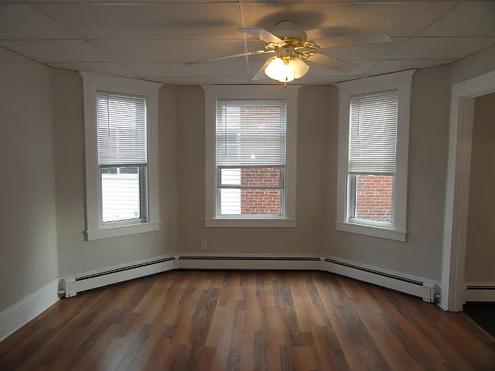 9 Hamilton St #2L — Photo 3